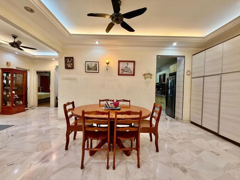 Kondominium untuk Dijual di Kiara Park - Yin Peng . - Dining Room - PropertyGuru.com.my