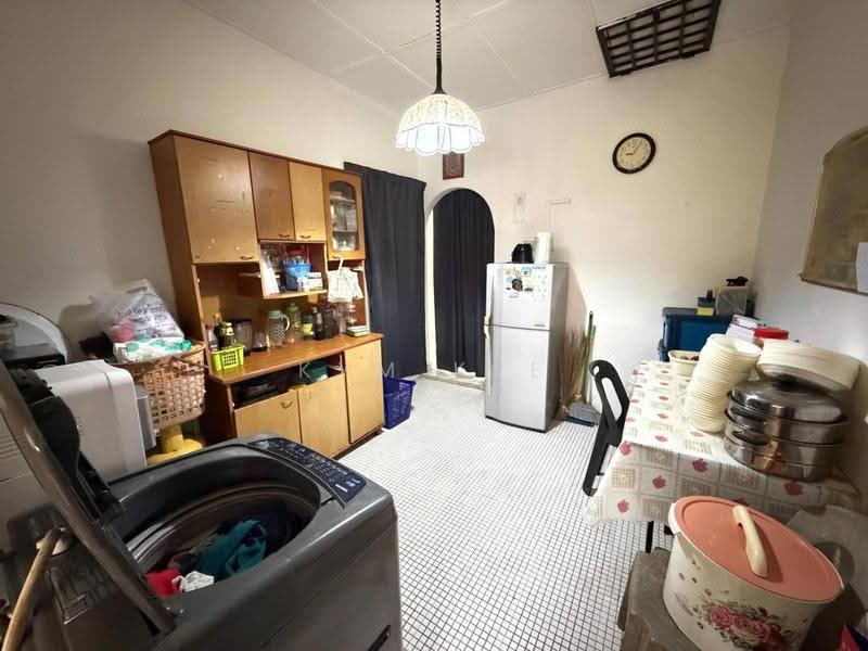 1-storey Terraced House for Sale in Johor Bahru (Johor) - Kym Kee - Kitchen - PropertyGuru.com.my