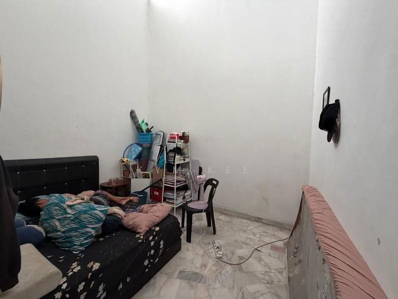 1-storey Terraced House for Sale in Johor Bahru (Johor) - Kym Kee - PropertyGuru.com.my