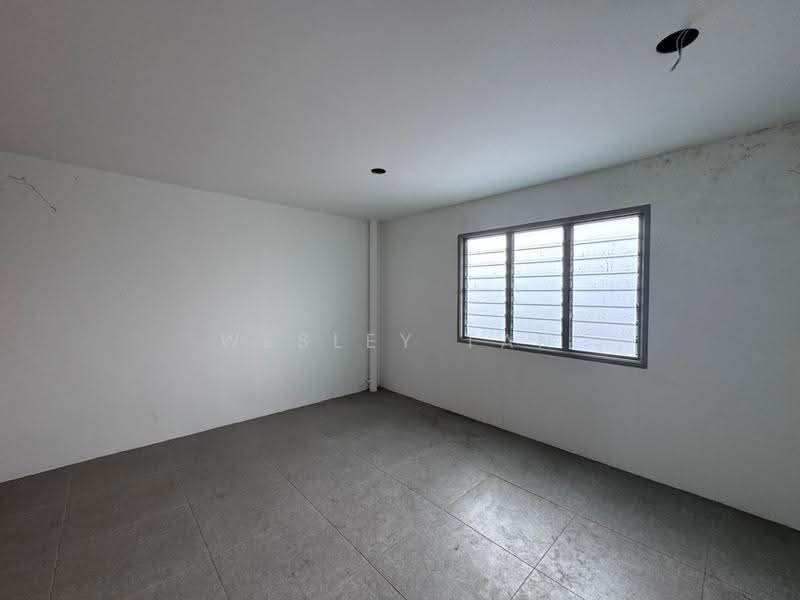 Shop / Office for Rent in Taman Bukit Rambai Putra (Bukit Rambai) - Wesley Tan - Interior - PropertyGuru.com.my