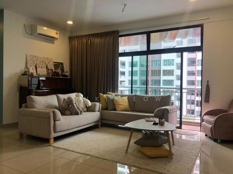 Pangsapuri untuk Dijual di Austin Suites (Permata Austin) - Kinki Teow - Living Room - PropertyGuru.com.my