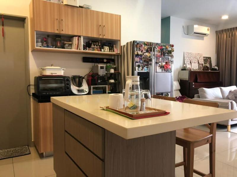 Pangsapuri untuk Dijual di Austin Suites (Permata Austin) - Kinki Teow - Kitchen - PropertyGuru.com.my