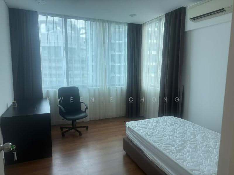 Kediaman Servis untuk Dijual di Mercu Summer Suites - Kweenie Chong - Bedroom - PropertyGuru.com.my