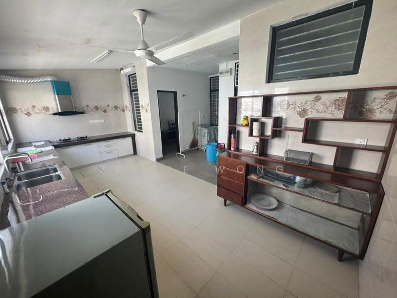 Rumah Teres 2-Tingkat untuk Dijual di Rawang (Selangor) - Jessie Wong - Kitchen - PropertyGuru.com.my