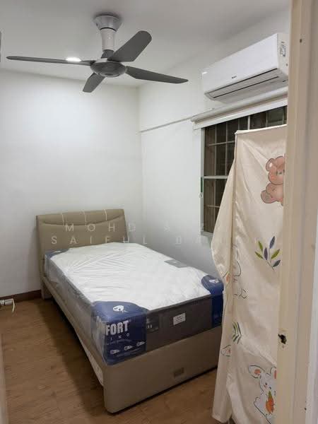 Pangsapuri untuk Disewa di Pangsapuri Cemara - Mohd Aizat Saiful Bahri - Bedroom - PropertyGuru.com.my