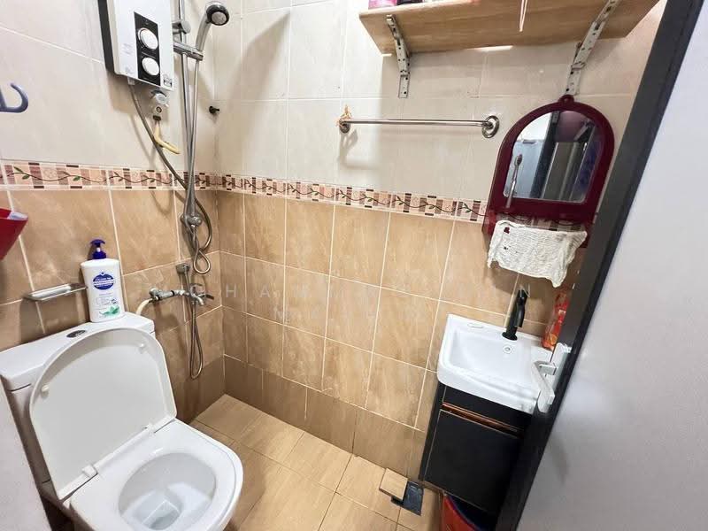 1-storey Terraced House for Sale in Taman Medan (Petaling Jaya) - Mohammad Din Majid - Bathroom - PropertyGuru.com.my