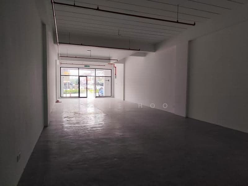 Kedai / Pejabat untuk Dijual di Rawang (Selangor) - Camie Hoo - Entrance - PropertyGuru.com.my