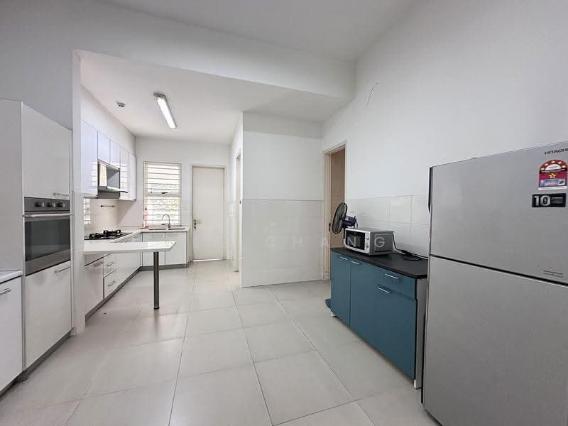 2-storey Terraced House for Sale in Mutiara Damansara (Selangor) - Wes Chang - Kitchen - PropertyGuru.com.my