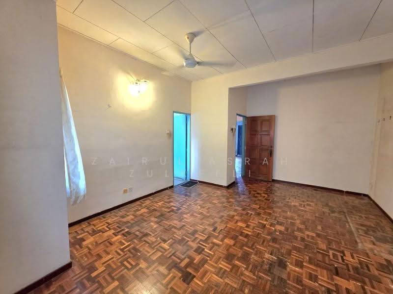 Rumah Teres 2-Tingkat untuk Dijual di Kajang (Selangor) - Zairul Asrah Zulkefli - Living Room - PropertyGuru.com.my