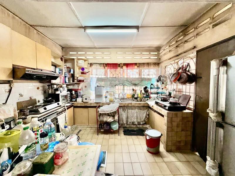 2-storey Terraced House for Sale in Taman Tun Dr Ismail (Kuala Lumpur) - Yin Peng . - Kitchen - PropertyGuru.com.my