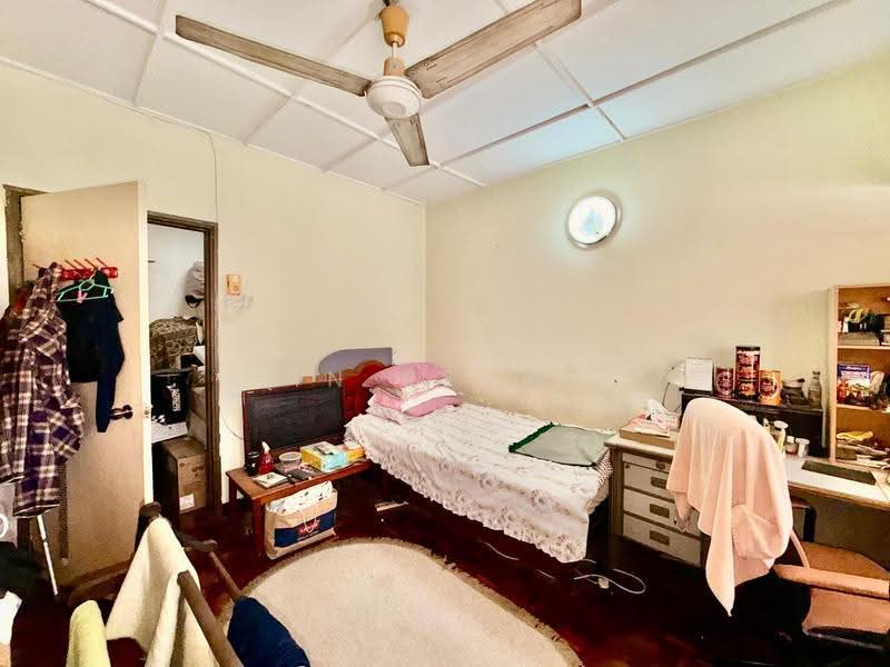 2-storey Terraced House for Sale in Taman Tun Dr Ismail (Kuala Lumpur) - Yin Peng . - Bedroom - PropertyGuru.com.my