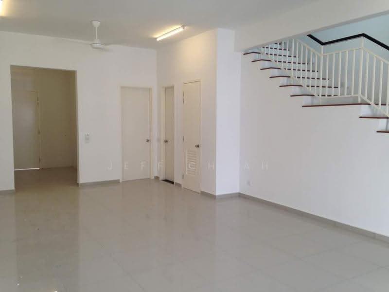 2-storey Terraced House for Sale in Eco Majestic (Semenyih) - Jeff Cheah - Living Room - PropertyGuru.com.my