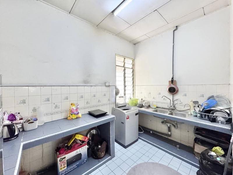Apartment for Sale at Subang Perdana Goodyear Court 6 - Norhafiz Bin Mohd Nor - Kitchen - PropertyGuru.com.my