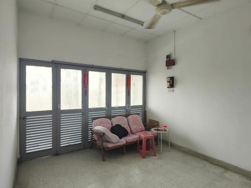 Rumah Teres 1-Tingkat untuk Dijual di SS2 (Petaling Jaya) - Richard Liew - Living Room - PropertyGuru.com.my