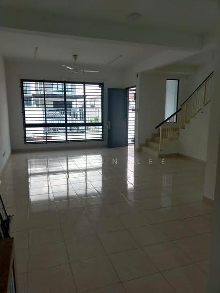 2-storey Terraced House for Rent in Bandar Dato Onn (Tebrau) - Calvin Lee - Living Room - PropertyGuru.com.my