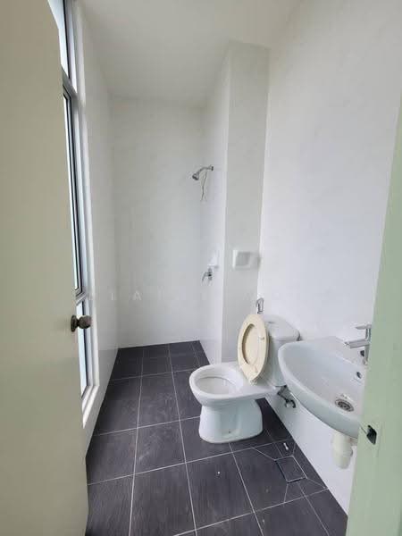 Townhouse for Sale in Balik Pulau (Penang) - Elaine Ooi - Bathroom - PropertyGuru.com.my