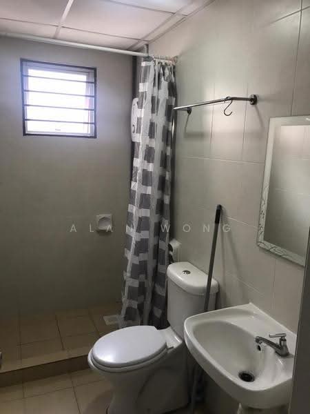 Kediaman Servis untuk Disewa di Main Place Residence - Alan Wong - Bathroom - PropertyGuru.com.my