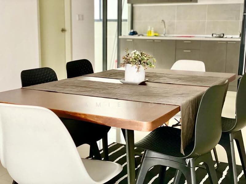 Kondominium untuk Dijual di Cora Plus - Camie Hoo - Dining Room - PropertyGuru.com.my