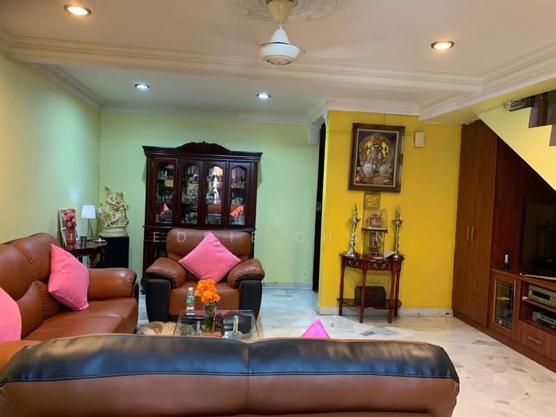 2-storey Terraced House for Sale in Wangsa Melawati (Wangsa Maju) - Eddie Chan - Living Room - PropertyGuru.com.my
