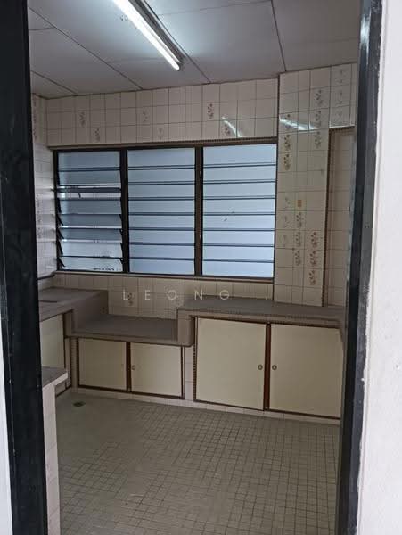 Apartment for Sale at Kampar Road Apartment - Leong . - Kitchen - PropertyGuru.com.my
