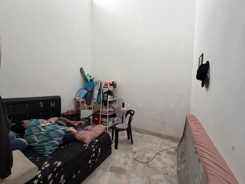 1-storey Terraced House for Sale in Johor Bahru (Johor) - Shieh Long Chen - Bedroom - PropertyGuru.com.my