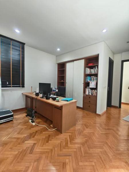 Rumah Teres 2.5-Tingkat untuk Dijual di Tanjung Tokong (Penang) - Mei Lew - Study - PropertyGuru.com.my