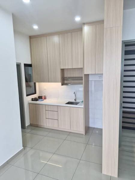 Kediaman Servis untuk Disewa di B11 Parkland Residence - CK Ng - Kitchen - PropertyGuru.com.my
