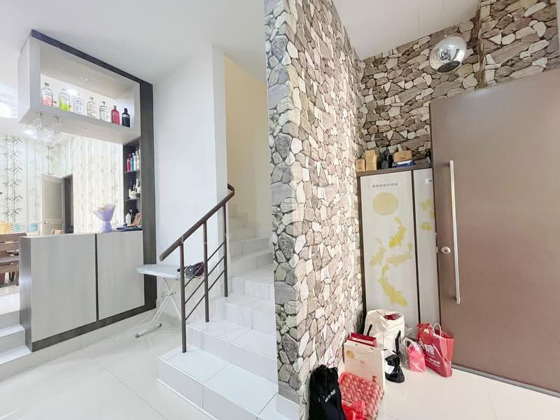 Rumah Kluster untuk Dijual di Setia Tropika (Johor Bahru) - Lily Kamal - PropertyGuru.com.my