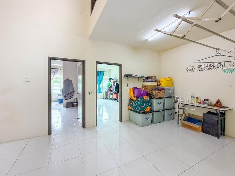 2-storey Terraced House for Sale in Seksyen 32 (Shah Alam) - Mohammad Din Majid - Living Room - PropertyGuru.com.my