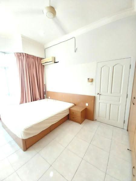 Kondominium untuk Dijual di Tanjung Park Condominium - Xinnee . - Bedroom - PropertyGuru.com.my
