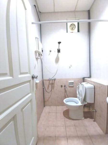 Kondominium untuk Dijual di Tanjung Park Condominium - Xinnee . - Bathroom - PropertyGuru.com.my