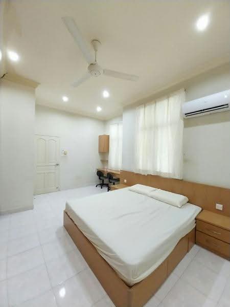 Kondominium untuk Dijual di Tanjung Park Condominium - Xinnee . - Bedroom - PropertyGuru.com.my