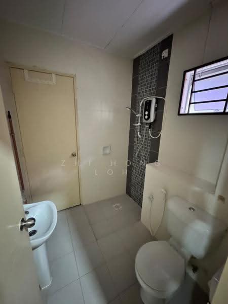 Rumah Teres 2-Tingkat untuk Dijual di Taman Sierra Ukay (Ulu Kelang) - Zhi Hong Loh - Bathroom - PropertyGuru.com.my