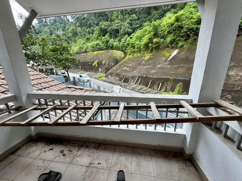 Rumah Teres 2-Tingkat untuk Dijual di Taman Sierra Ukay (Ulu Kelang) - Zhi Hong Loh - Balcony - PropertyGuru.com.my