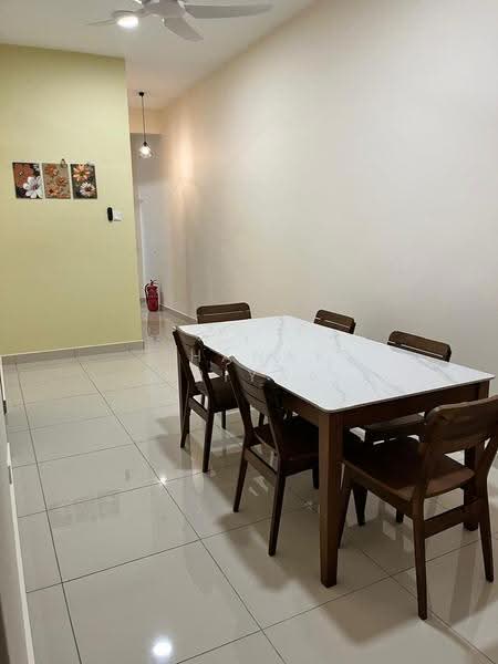 Apartment for Rent at D7 (D'Seven Lagoon Perdana) - Thanap Priyaa - Dining Room - PropertyGuru.com.my