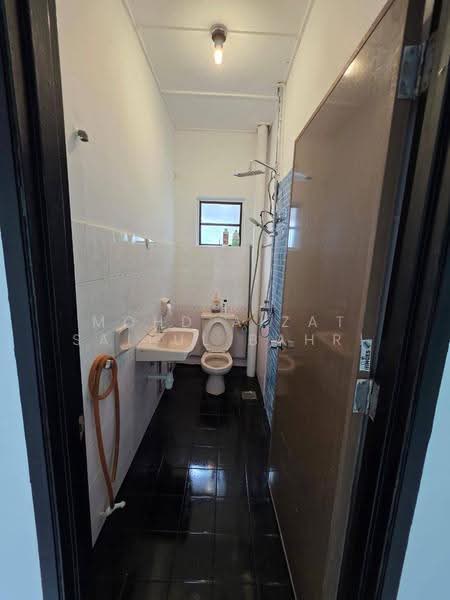 Condominium for Sale at Villa OUG - Mohd Aizat Saiful Bahri - Bathroom - PropertyGuru.com.my