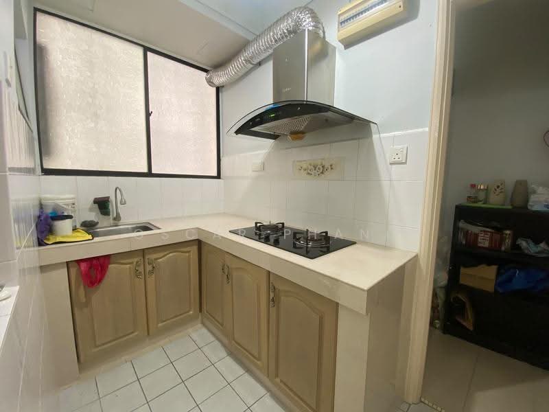 Kondominium untuk Disewa di Perdana View - Oscar Phang - Kitchen - PropertyGuru.com.my