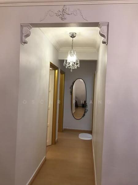 Kondominium untuk Disewa di Perdana View - Oscar Phang - Corridor - PropertyGuru.com.my