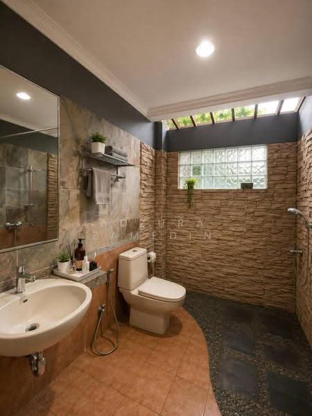 Bungalow House for Sale in Kampung Tunku (Petaling Jaya) - Adzura Zamedin - Bathroom - PropertyGuru.com.my