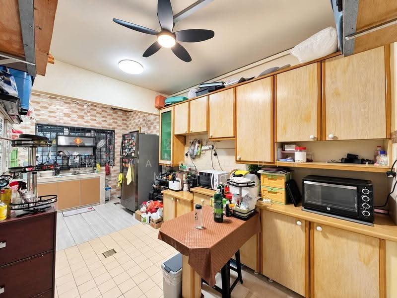 2-storey Terraced House for Sale in Bandar Country Homes (Rawang) - Mohammad Din Majid - Kitchen - PropertyGuru.com.my