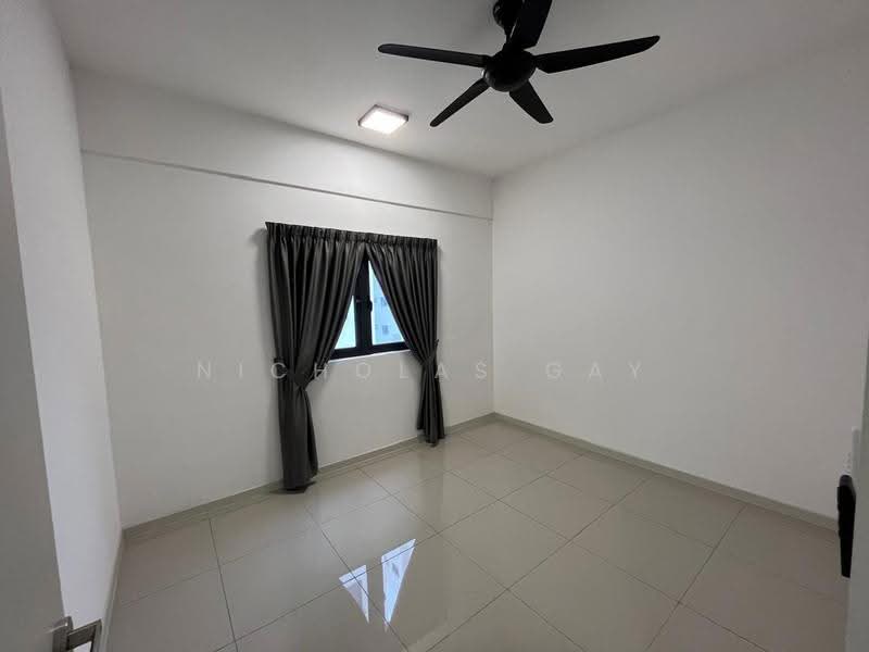 Kediaman Servis untuk Dijual di Savio @ Riana Dutamas - Nicholas Gay - Bedroom - PropertyGuru.com.my