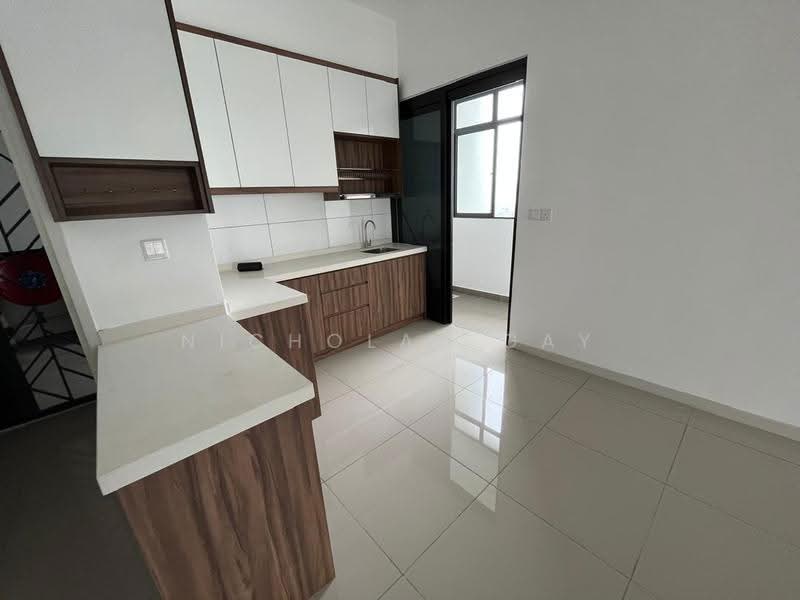 Kediaman Servis untuk Dijual di Savio @ Riana Dutamas - Nicholas Gay - Kitchen - PropertyGuru.com.my