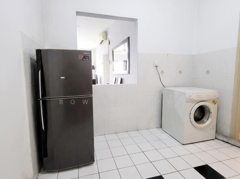Kondominium untuk Dijual di Sunway Sutera Condominium - Bowie Cheah - Kitchen - PropertyGuru.com.my