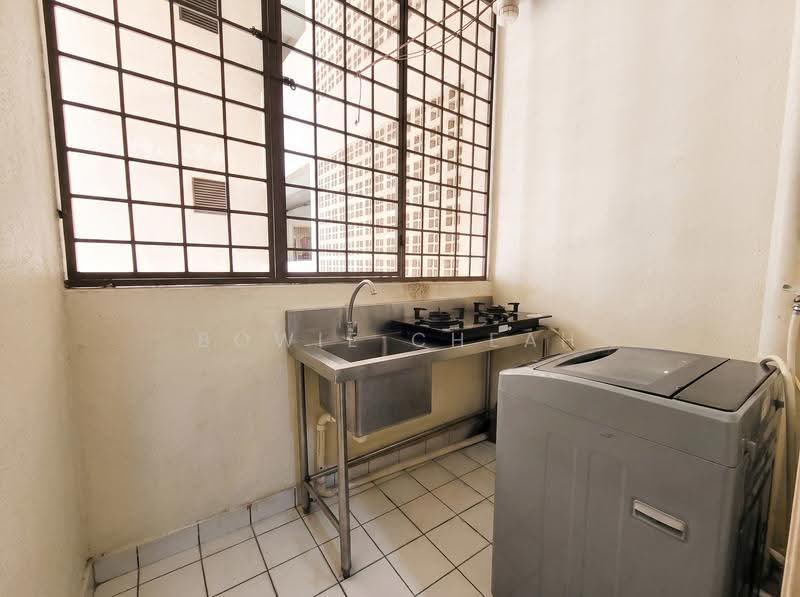 Kondominium untuk Dijual di Sunway Sutera Condominium - Bowie Cheah - Kitchen - PropertyGuru.com.my