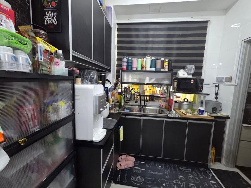 Apartment for Sale at Casa Dahlia - Mohd Aizat Saiful Bahri - Kitchen - PropertyGuru.com.my