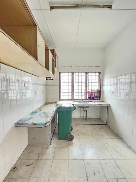 1-storey Terraced House for Sale in Skudai (Johor) - Stefan Yu - Kitchen - PropertyGuru.com.my