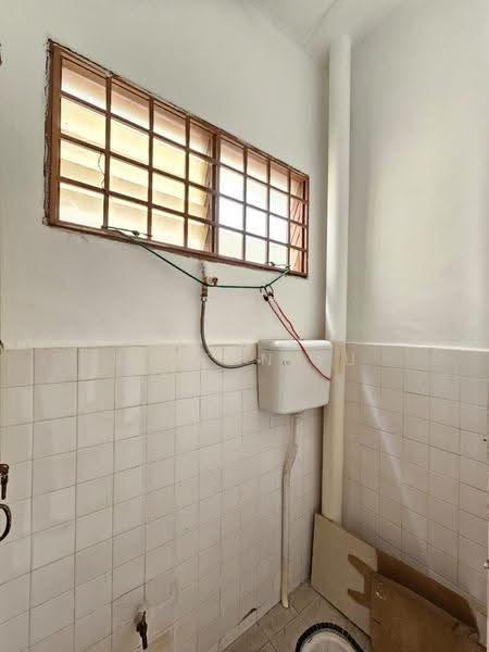 1-storey Terraced House for Sale in Skudai (Johor) - Stefan Yu - Bathroom - PropertyGuru.com.my