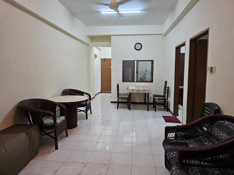 Apartment for Rent at Api Api Apartment - Vui Onn Liaw - Living Room - PropertyGuru.com.my