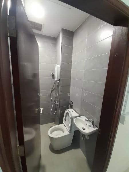 Service Residence for Sale at Paragon Suites @ CIQ - Win Kam - Bathroom - PropertyGuru.com.my