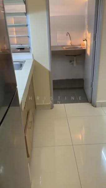 Kondominium untuk Dijual di Casa Residenza - Christine Tan - Kitchen - PropertyGuru.com.my